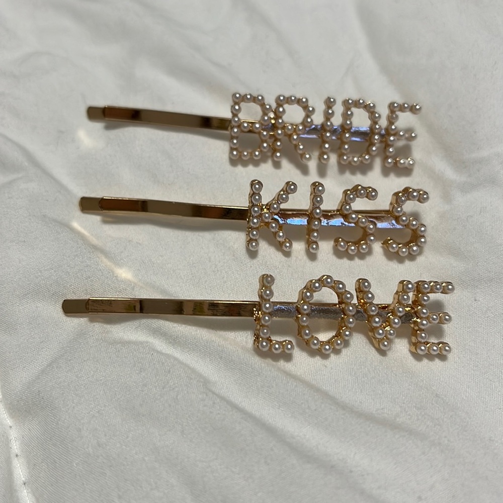 Set of 3 Bride to Be Bobbi pins